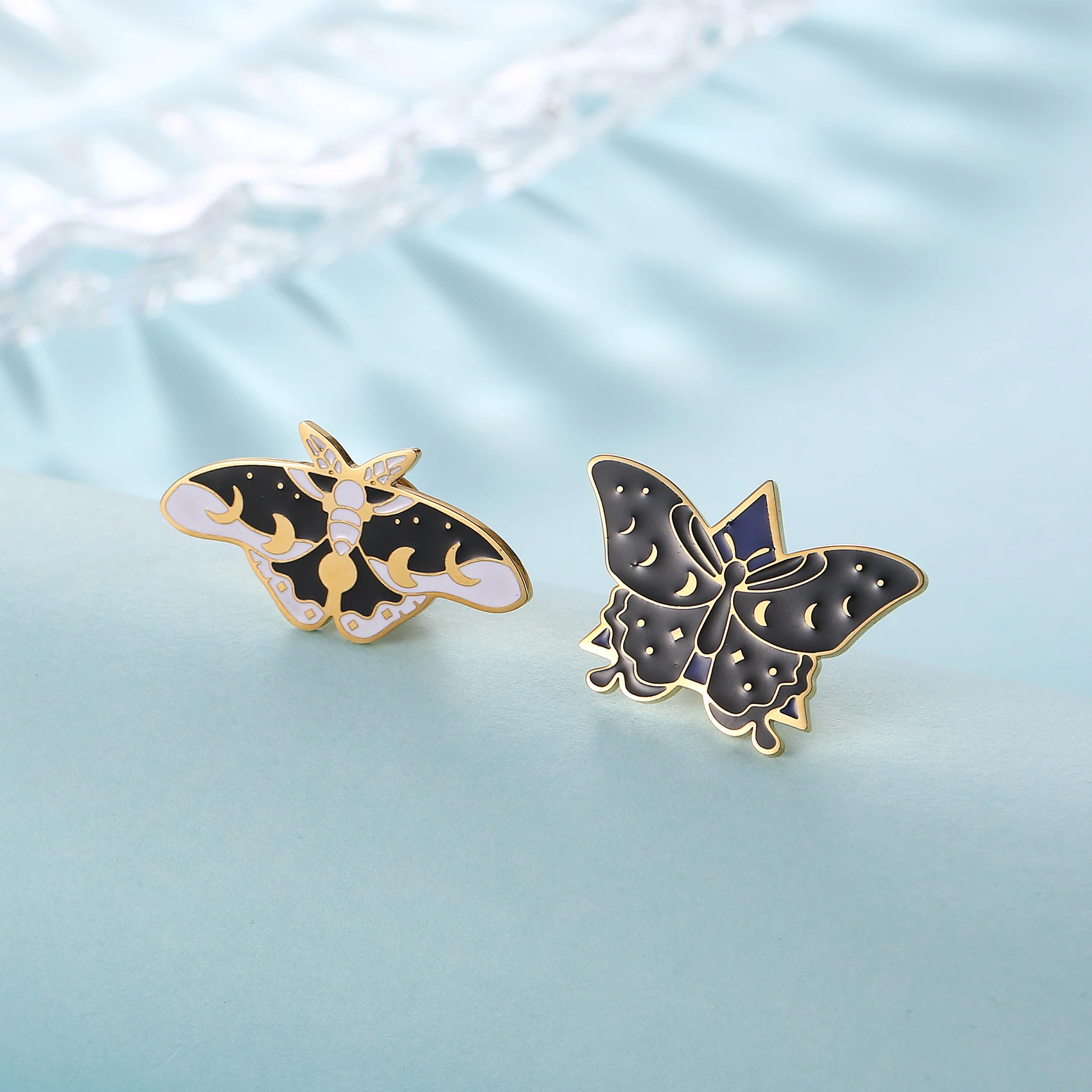 

Fashion Universal Cute Brooch Rose Gold Plated 14K Gold Plated Stainless Steel Dinosaur Mushroom Butterfly Brooch, Picture shows