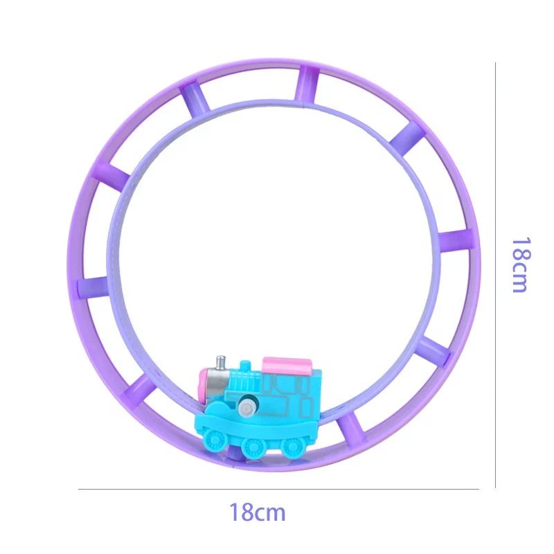 
2019 most novel battery free on track train wind up toys 