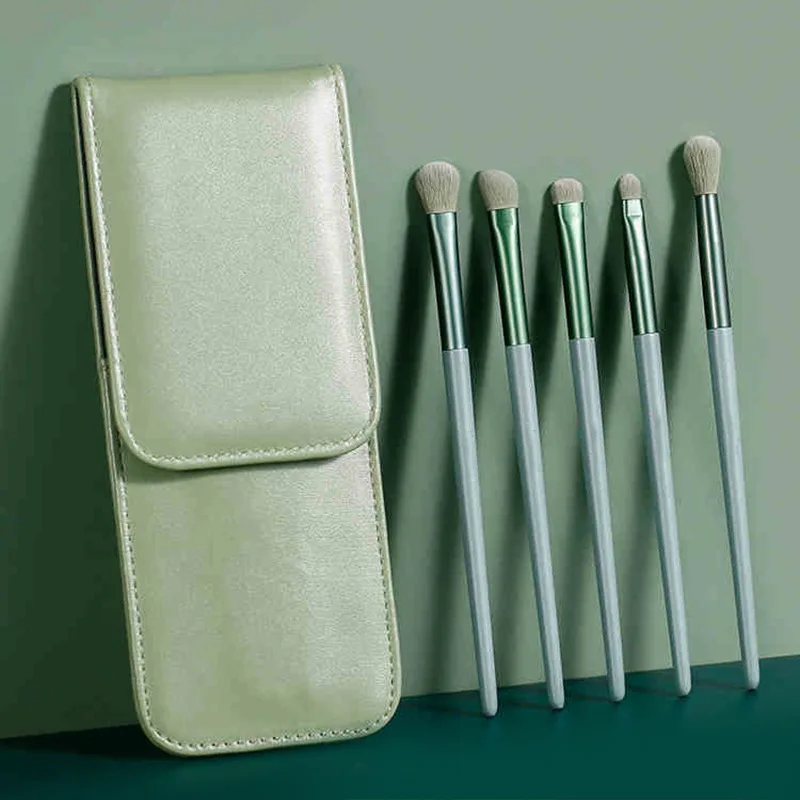 

5pcs green blending fluffy eyeshadow brush with leather bag