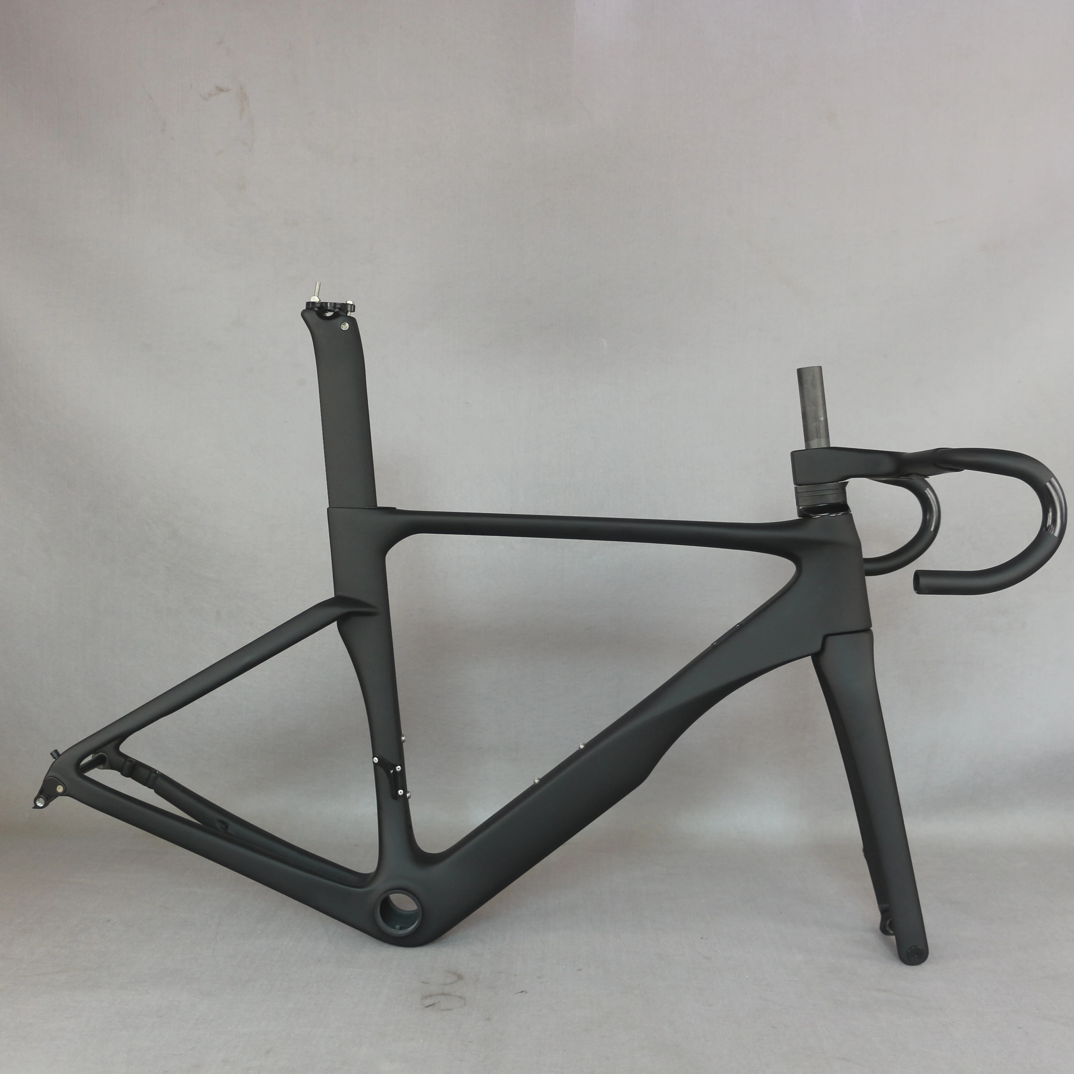 

Seraph Flat Mount disc carbon road frame Bicycle Frameset T1000 New EPS technology disc carbon frame TT-X22, Black