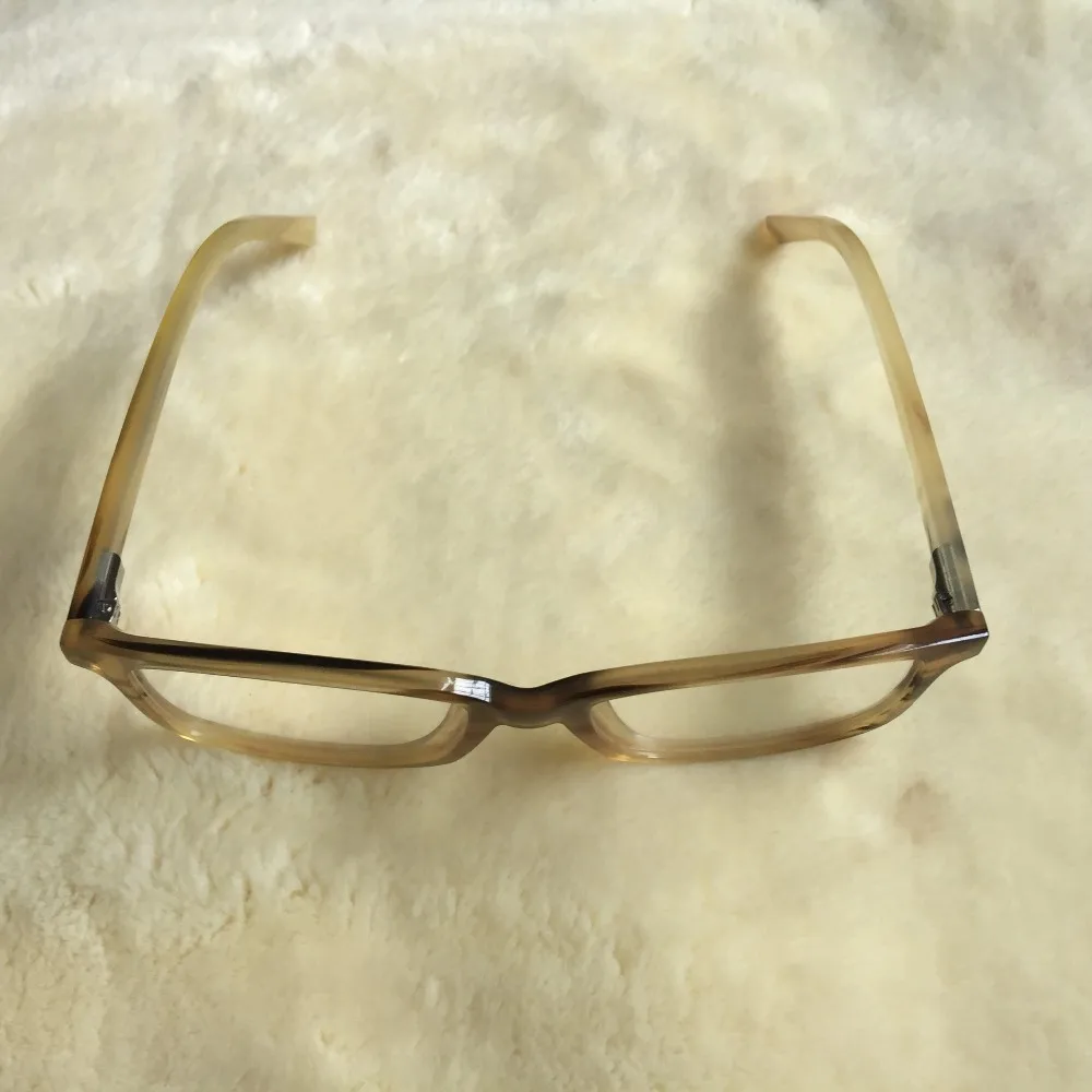 角质框架眼镜图片