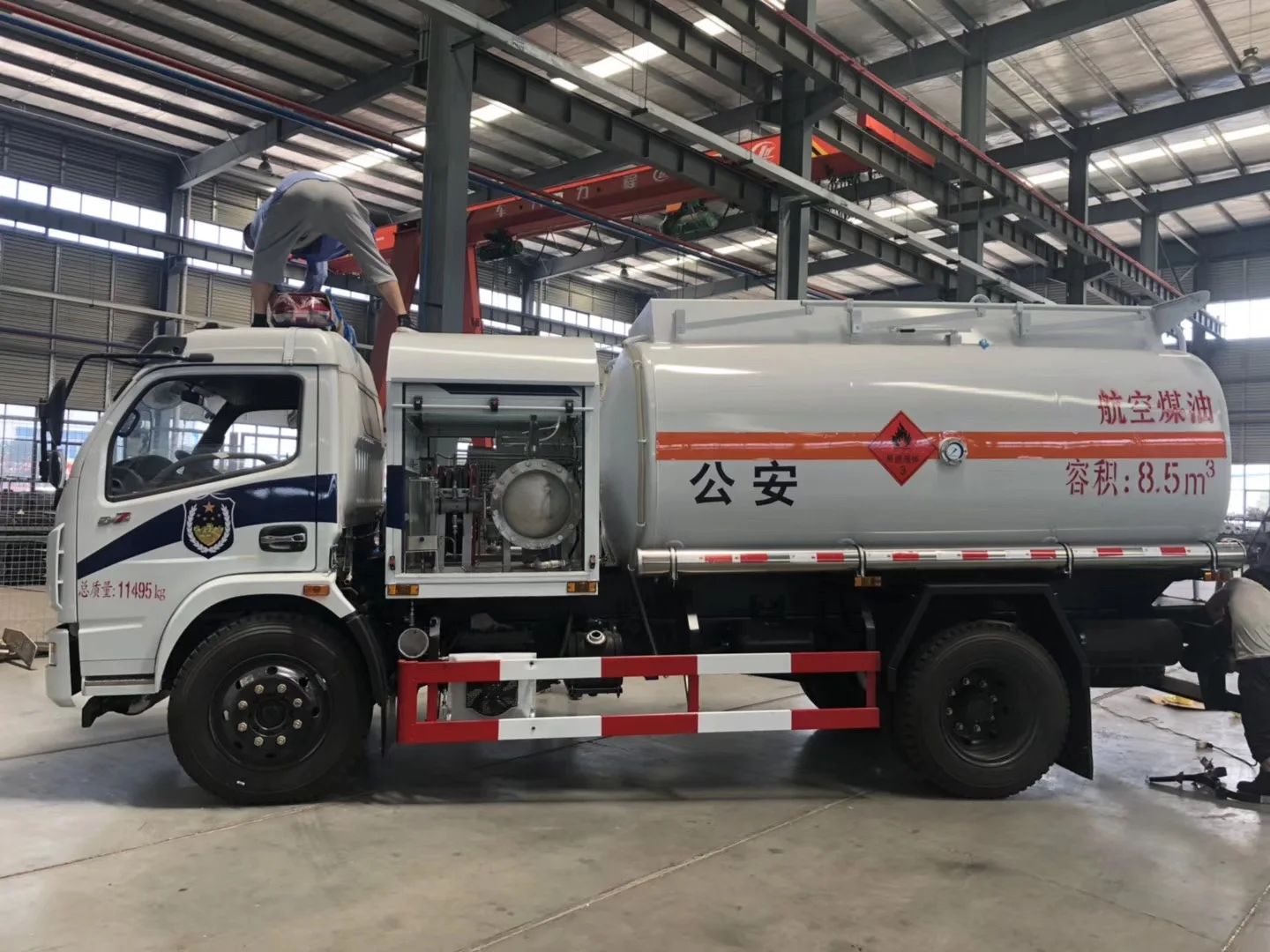 中国航空燃料加油车 5cbm 8 cbm 10cbm 15cbm 20cbm 高品质飞机油罐车