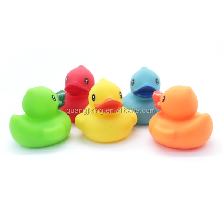 
Water floating animal swimming play light up baby bath toy yellow rubber bath duck 