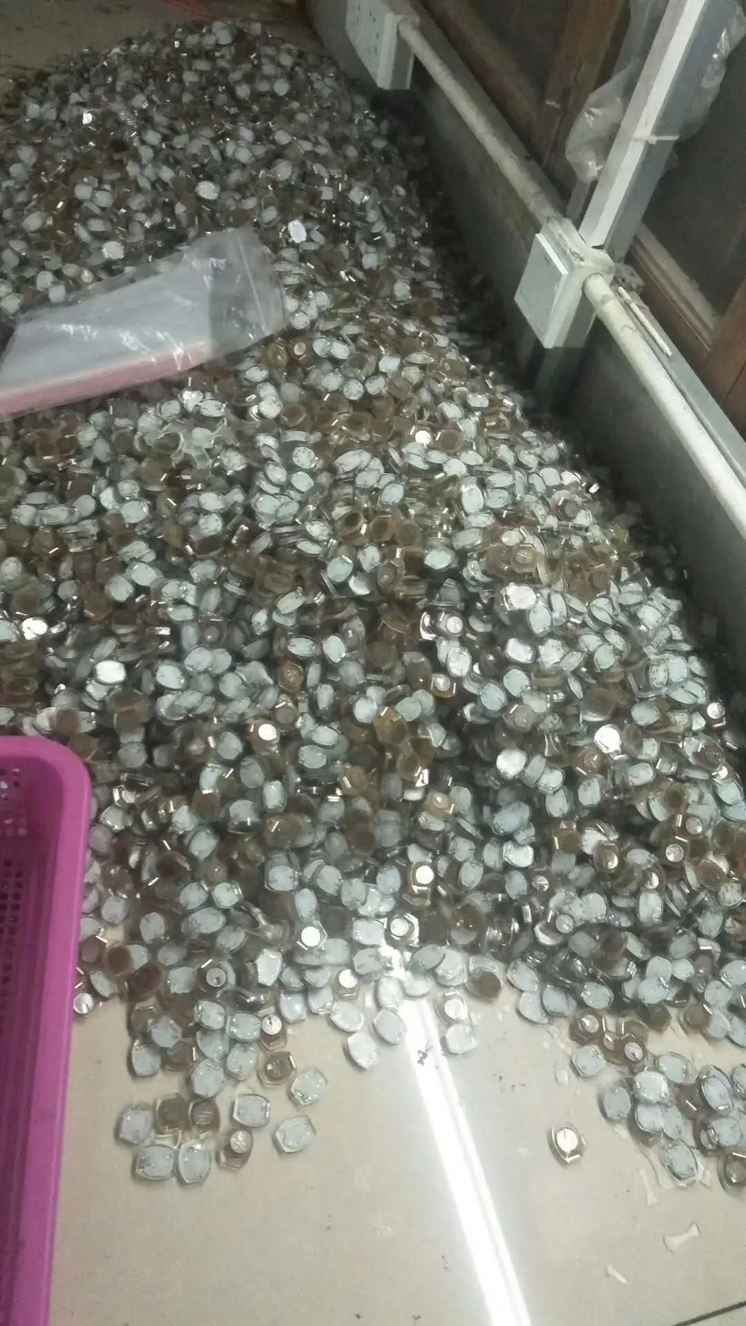 
2020 Direct supply of fashion manufacturers Unicorn waterproof plastic label trend matching 