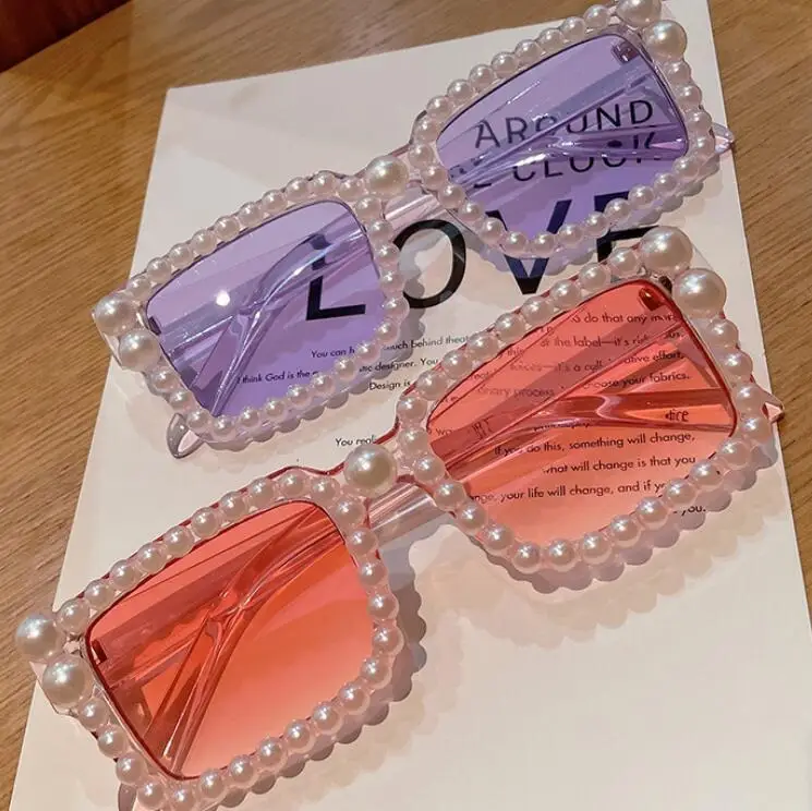 

Qmoon Candy Color Clear Transparent New Designer Own Sunglasses Handmade Pearl Rectangle Square Female Sunglasses 2021