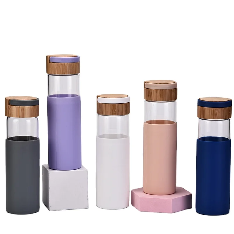 

Mikenda hot-selling Portable handle bamboo lid color silicone sleeve outdoor glass water bottle