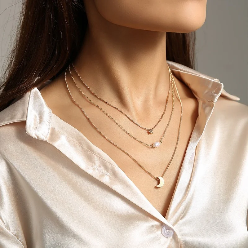 

Retro Multilayer Necklace All-match Clavicle Chain Female Star and Moon Light Beige Bead Pendant