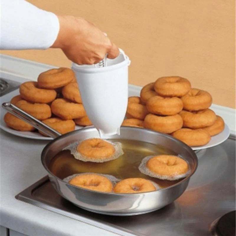 

Plastic Light Weight Donut Maker Dispenser Fry Donut Mold Easy Fast Portable Arabic For Waffle Donut Drop Shipping Gadgets, As photo