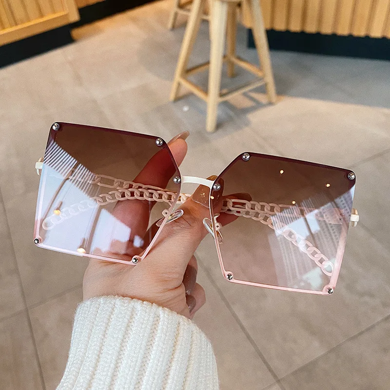 

New Design Luxury Fashion Oversized Wholesale Gradient Shades Vintage Rimless Metal Square Sunglasses For Women