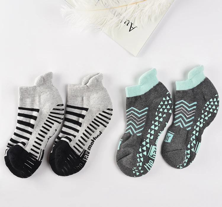 Custom Toeless Anti Slip Women Non Slip Yellow Silicone Gel Grip With Logo Yoga Socks 