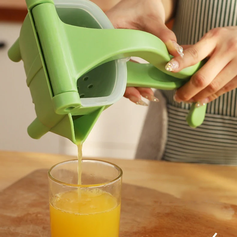 

BBA250 Food Grade Eco-friendly Dedicated Hand Squeeze Hand Press Juicer Home Milk Tea Shop Plastic Manual Juicer, Green