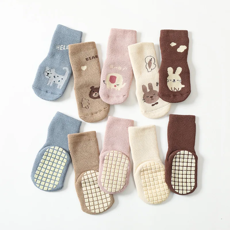 

2023 New Children's Thickened Terry Floor Socks Cute Cartoon Men and Women's Non slip Middle Socks