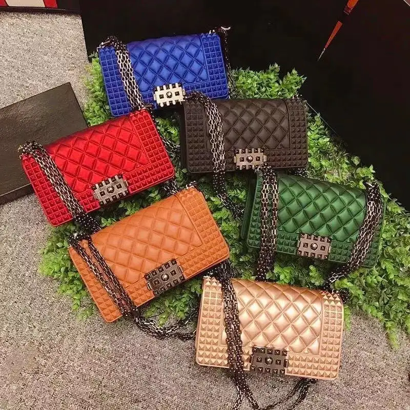 

2021 Popular Women Pure Color Chain Matte Frosted Lock Jelly Handbags Popular Purses Crossbody Bag