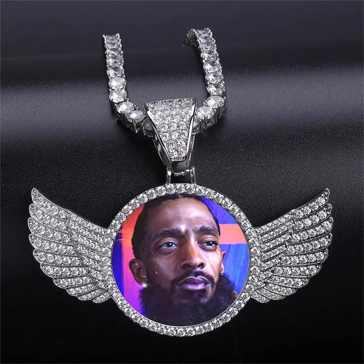 

Men Personalized Jewelry Spinning Custom Photo Frames Round Diamond Charm Printed Angle Wings Shape Pendant Necklace, Picture shows