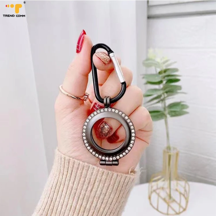 

2021 Carabiner Key Ring Clip Flip Case Shiny Diamond Women Metal Lighter Full Cover Airtag