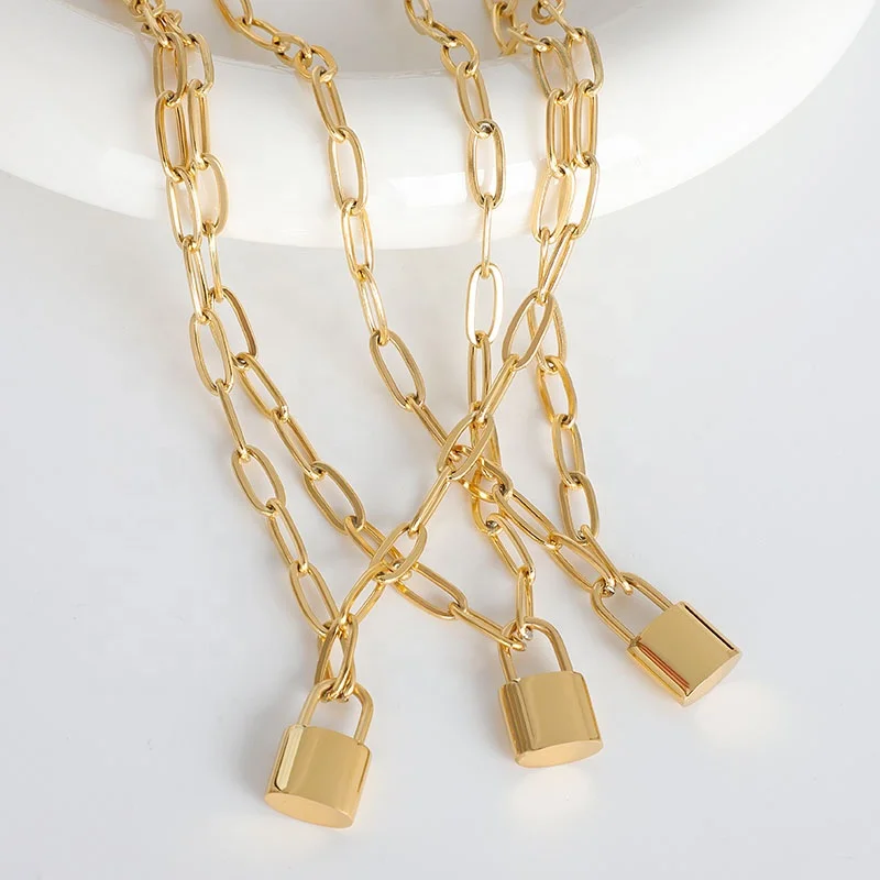 

Hot Selling 18K Gold Plated Stainless Steel Padlock Lock Pendant Necklace with Rectangle Chain