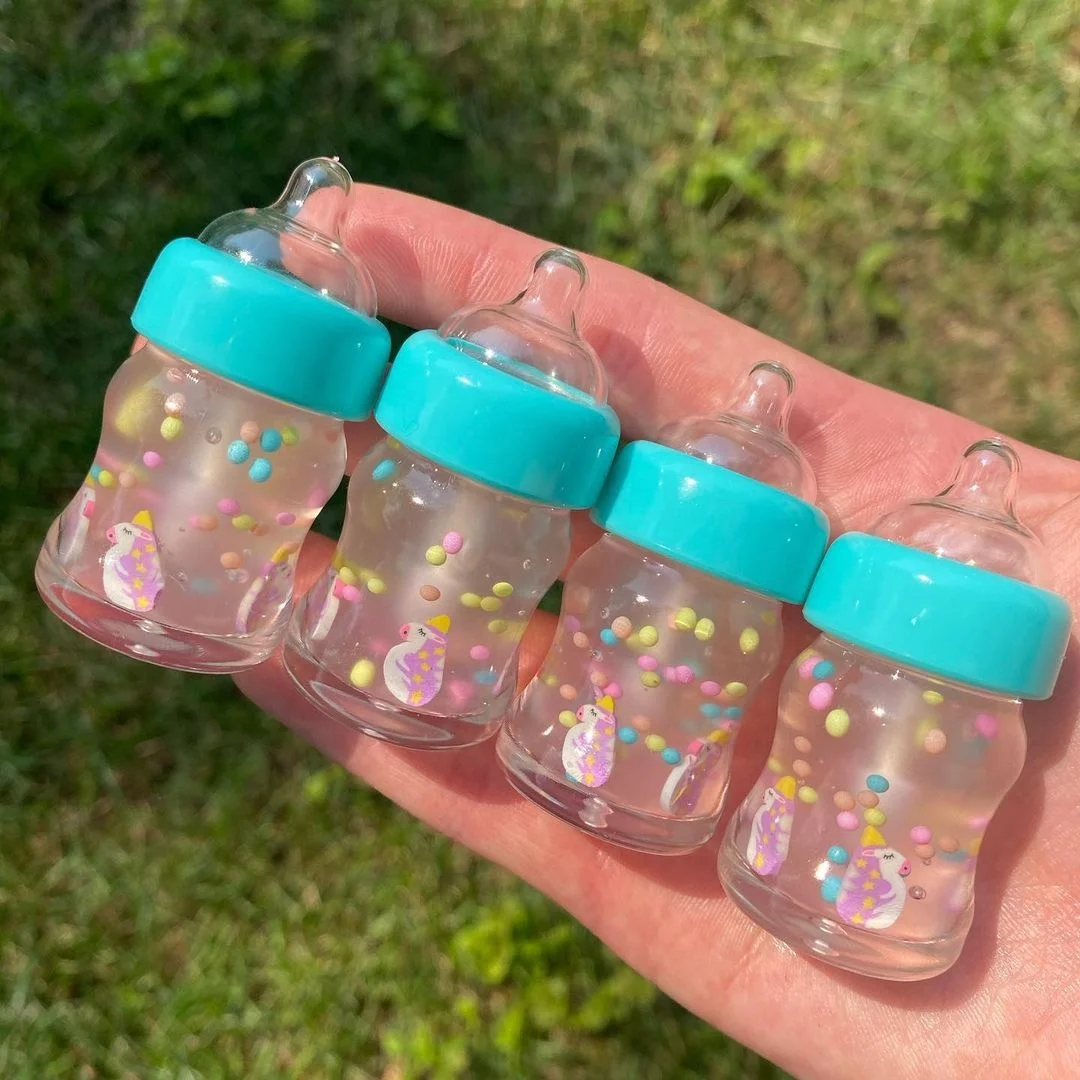 

2021 Base Private Label Vendor Shiny 5ml Cute Wholesale Max Set Kids Honey No Logo Mini Pink Oil Lip Gloss Lipgloss