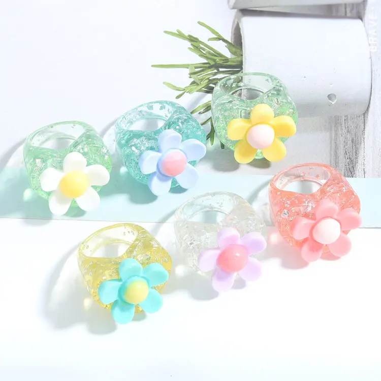 

SC Hot Selling Jelly Color Resin Heart Rings Jewelry Women Exaggerated Party Chunky Rings Transparent Flower Heart Acrylic Rings, Green, blue, pink