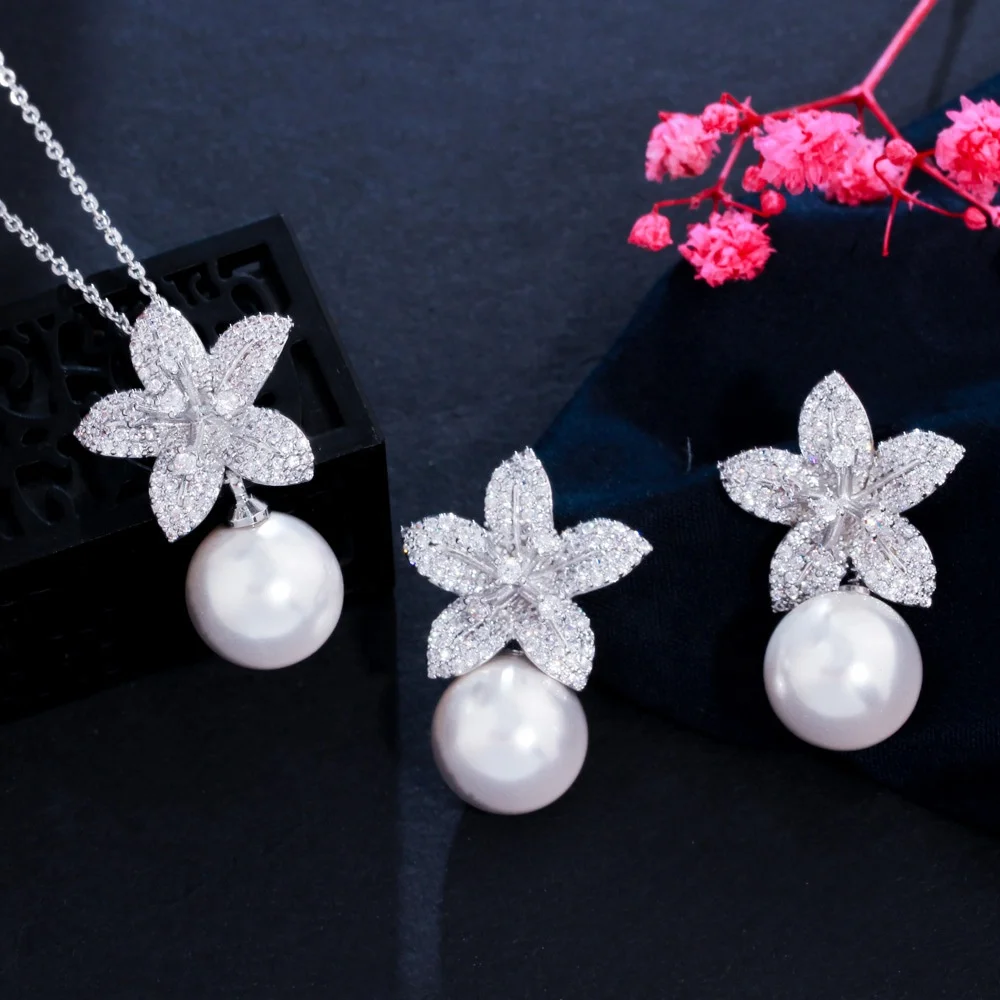 

Fashion Cubic Zircon Unique Flower Simulated Pearl Earrings and Pendant Necklace Prom Jewelry Set for Women, Customized color