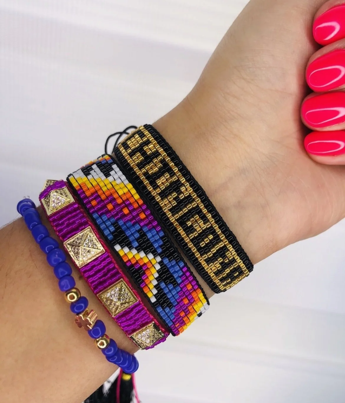 

Popular Hand-woven Exquisite Bracelets Miyuki Colorful Mix And Match Beaded ladies bracelet jewelry, Picture shows