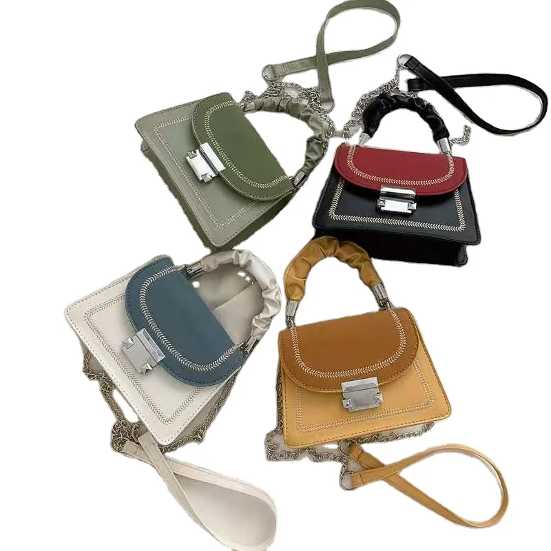 

Fashion Texture Chain Shoulder Handbags for Women Contrast Color Designer Hand Bags Mini Messenger Bag with Pleated Handle, White, green, yellow, black,