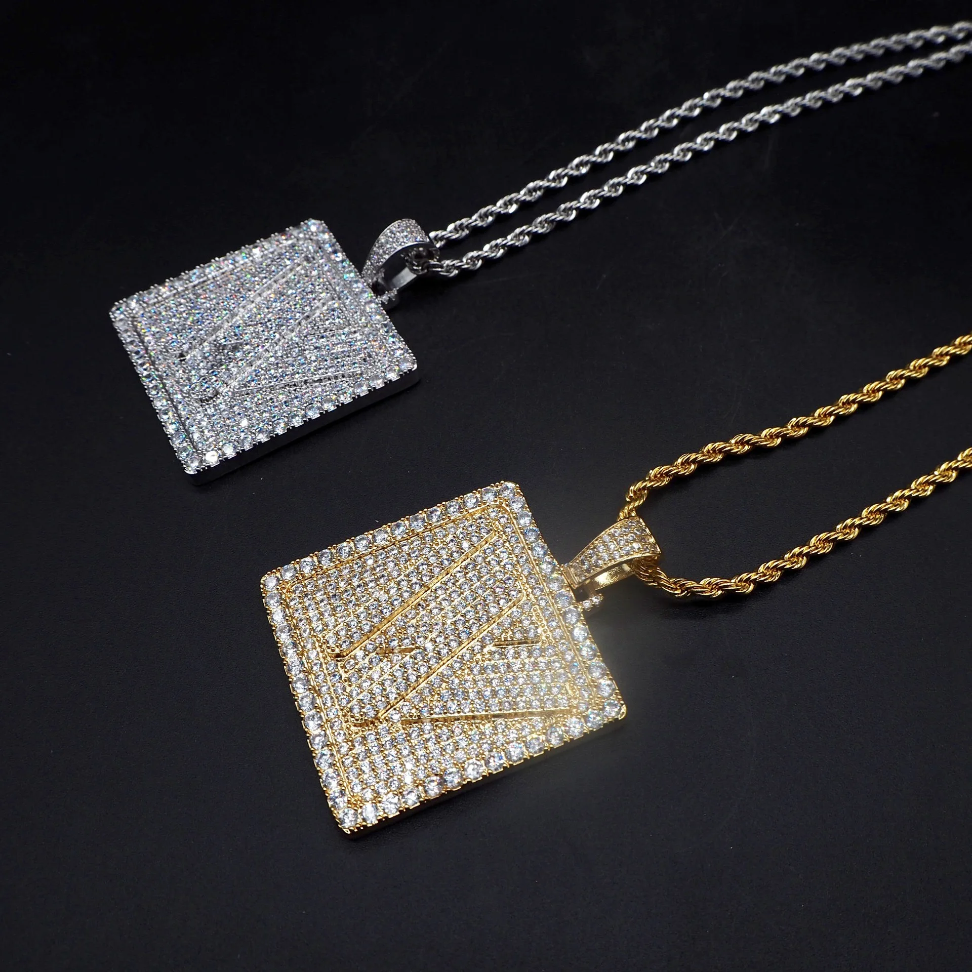 

Iced Out Bling Hiphop Necklaces Fashion Charm Jewelry Men Women Tag Vertical Name Plate Pendant Necklace With Miami Cuban Chain, Gold,silver