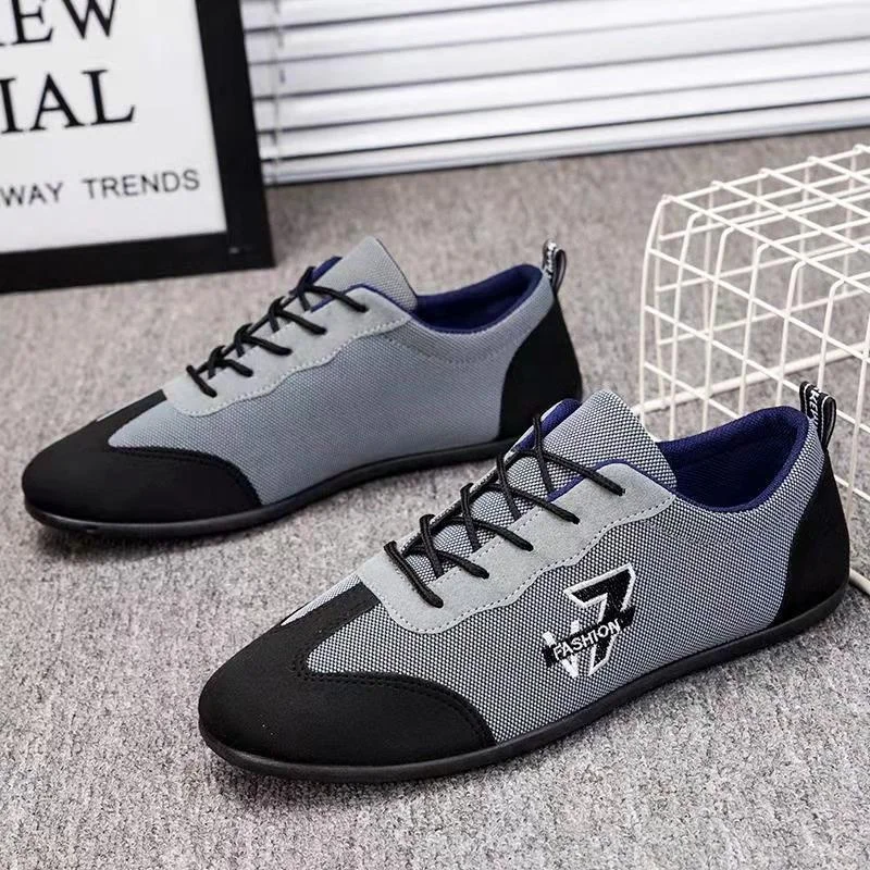

2022 fashion new men's shoes soft sole customized soft surface casual shoes
