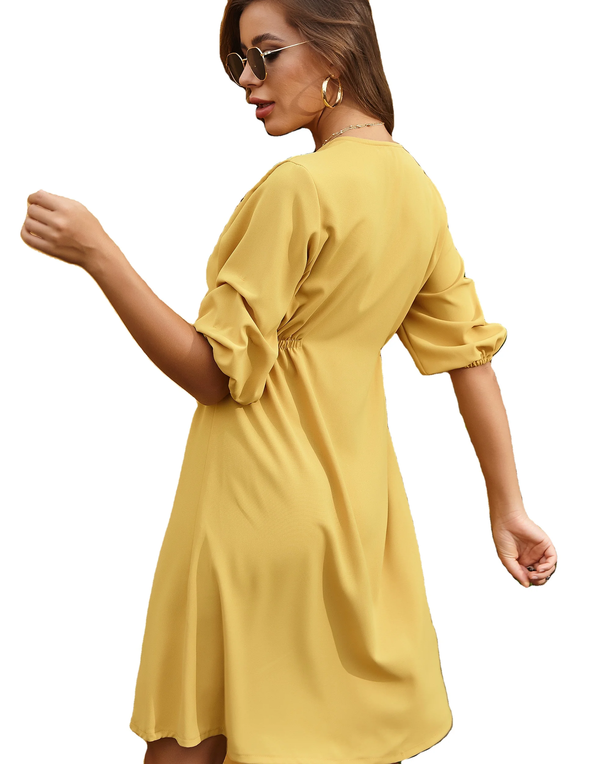 

Summer 2021 original design European and American pure color bubble sleeve button pleated blouse dress women, Shown