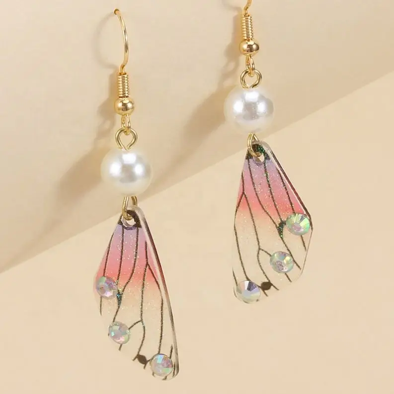 

Retro Temperament Butterfly Earrings Personalized Long Wings Earrings Fashion Animal Pearl Earrings, Picture