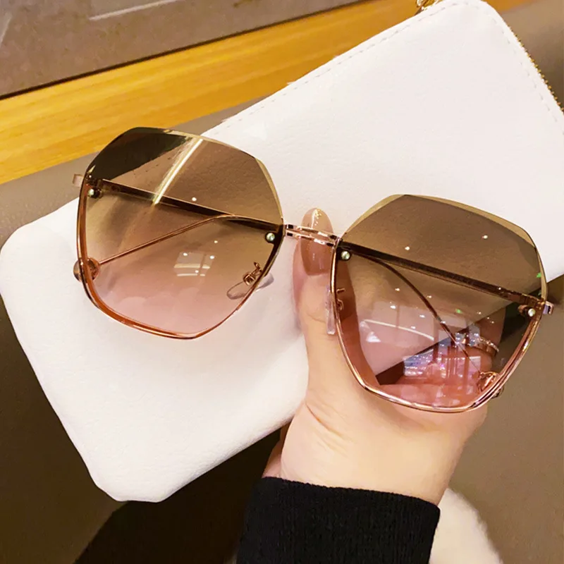 

vintage sunglases Ladies Shades Diamond cut UV400 Square Oversized Sun Glasses 2021 frameless sunglases, Custom color