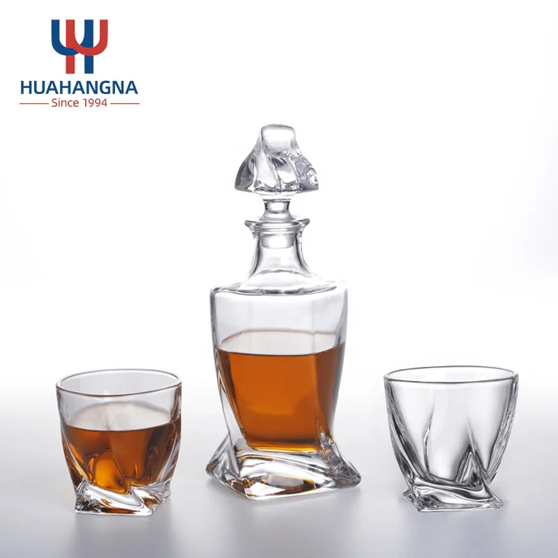 

In Stock Irish Cut Transparent Square Whisky Decanter Set with 2 Old Fashioned Whiskey Glasses for Liquor Scotch Bourbon or Wine, Transparent clear