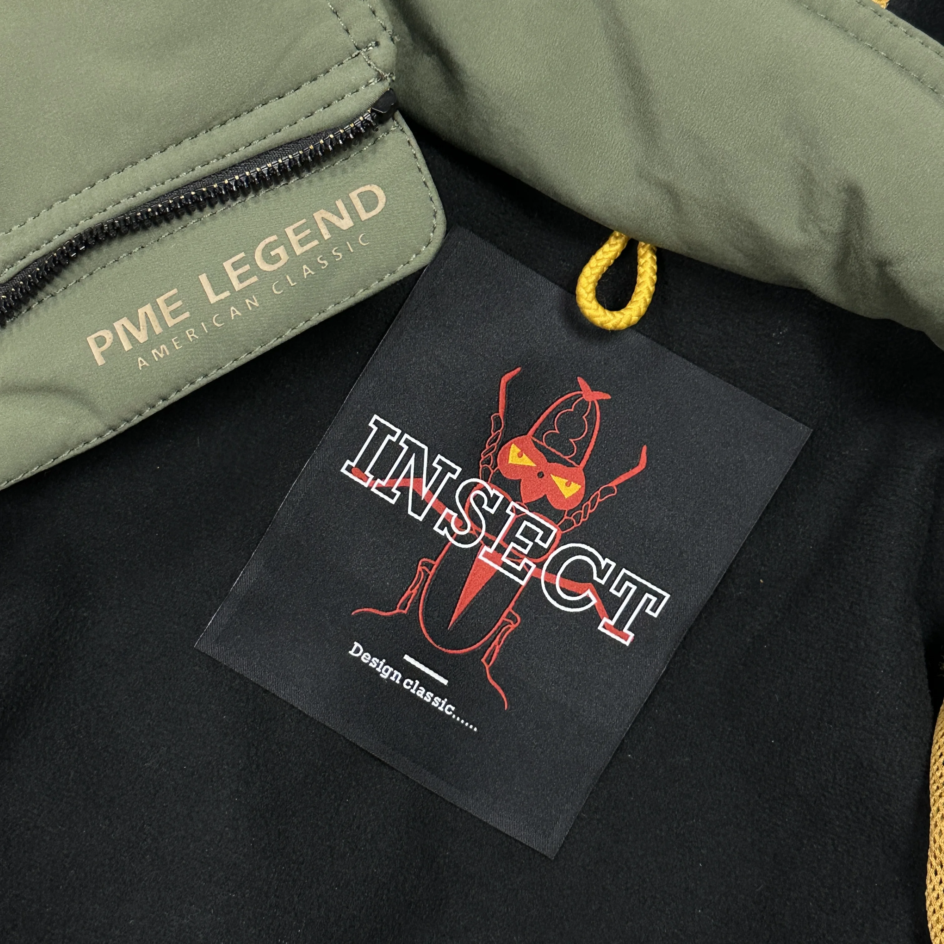 

New style clothing labels Eco-friendly high quality satin woven labels for fall and winter coat jackets