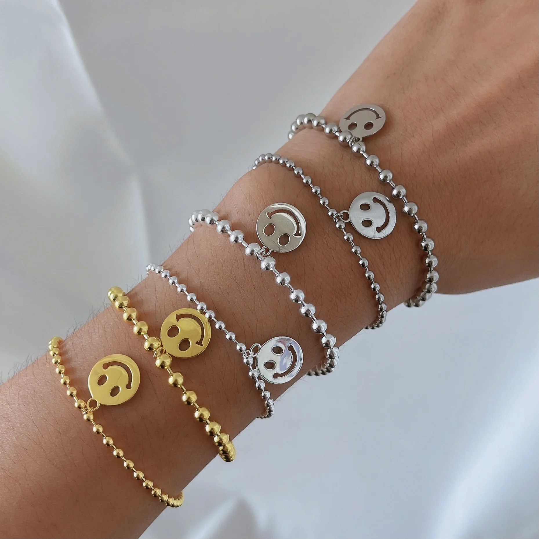 

Dylam Wholesale Cute Womens Accessories Kids 925 Sterling Silver 18k Gold Plated Custom Ball Chains Beaded Smiley Face Bracelet