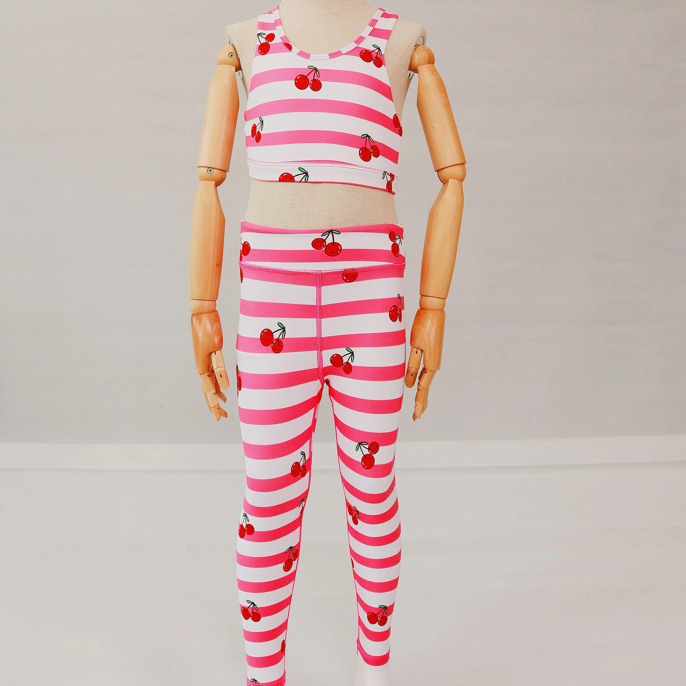 

2020 OEM Printed Children Sports Clothing Athleisure Wear Kids Yoga Leggings Set