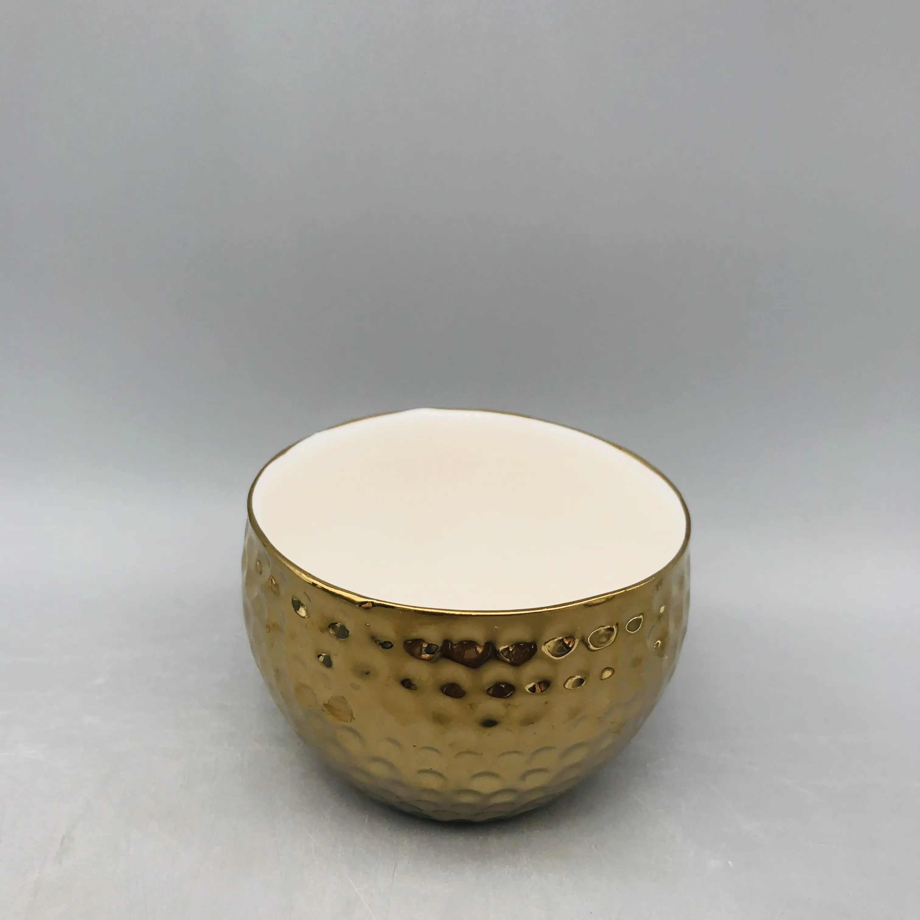 
China supplier hot sale gold porcelain plated flower pot 