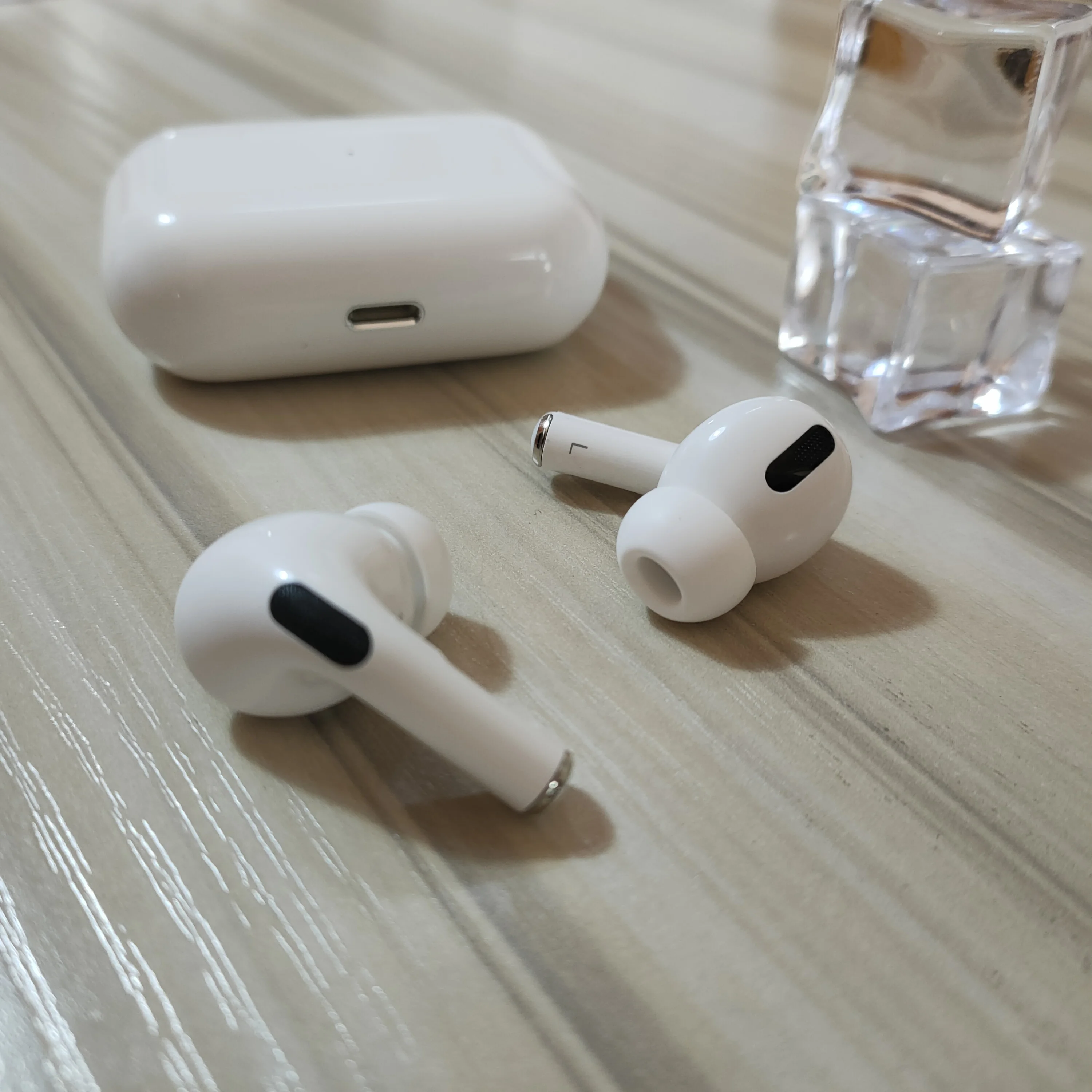 

Top Quality favourable price TWS Wireless earphones Earbuds