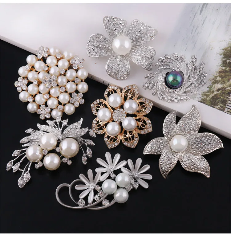 ASHMITA 6 Pairs Faux Pearl Brooch for Women Sweater Shawl Clip All-Match Clothes Pins 