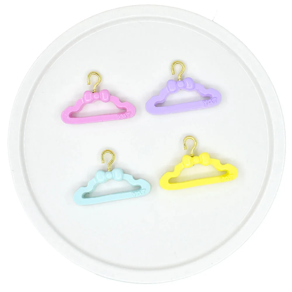 

Miniature Dollhouse Wardrobe Accessories Dolls Plastic Hanging for Fairy house Kits