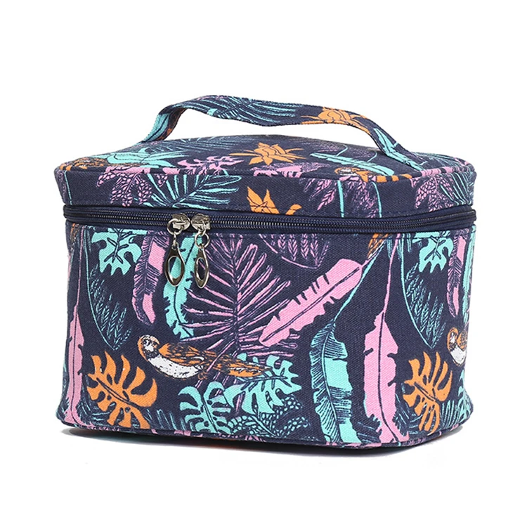 

2021 Women Makeup Bags Printed Belt Compartment Portable Travel Custom Large Cosmetic Bag, Navy blue
