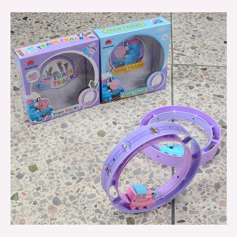 
2019 most novel battery free on track train wind up toys 