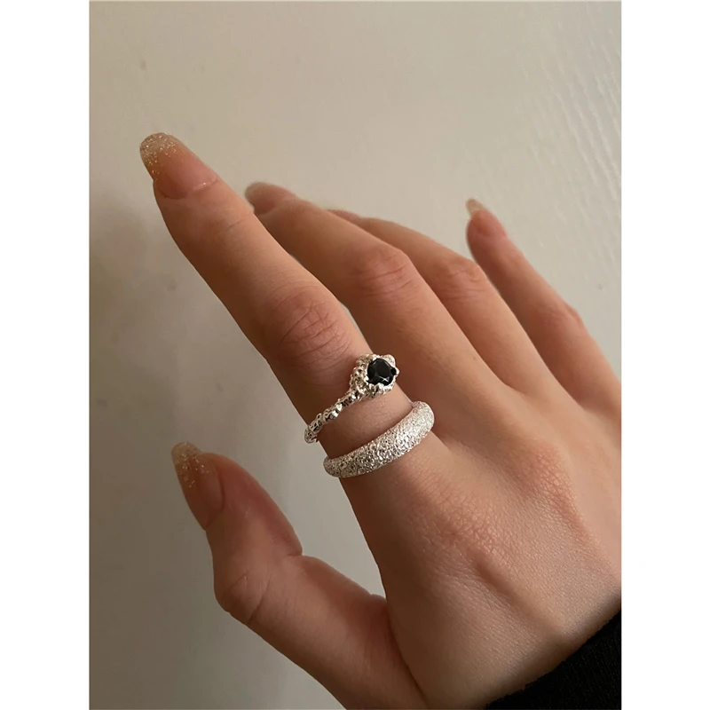 

Hammered Lava Irregular  Rings Black Cubic Zirconia Foil Ring for Women Vintage Minimalist Sterling Silver 925 Jewelry