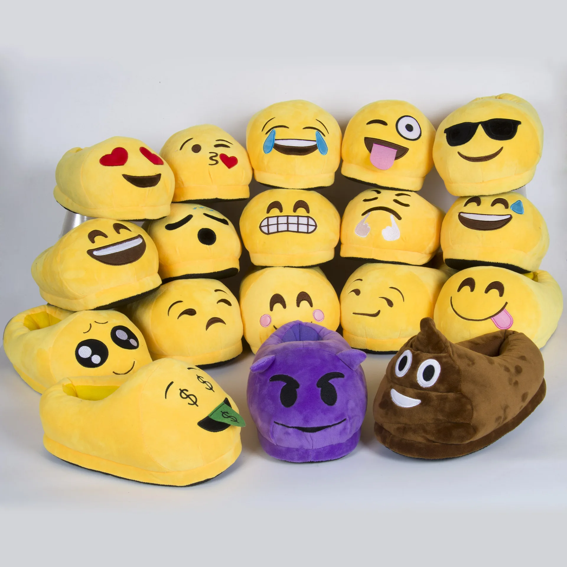 

Factory wholesale emojied slippers expression cartoon couple cotton slippers home cotton shoes plush slippers