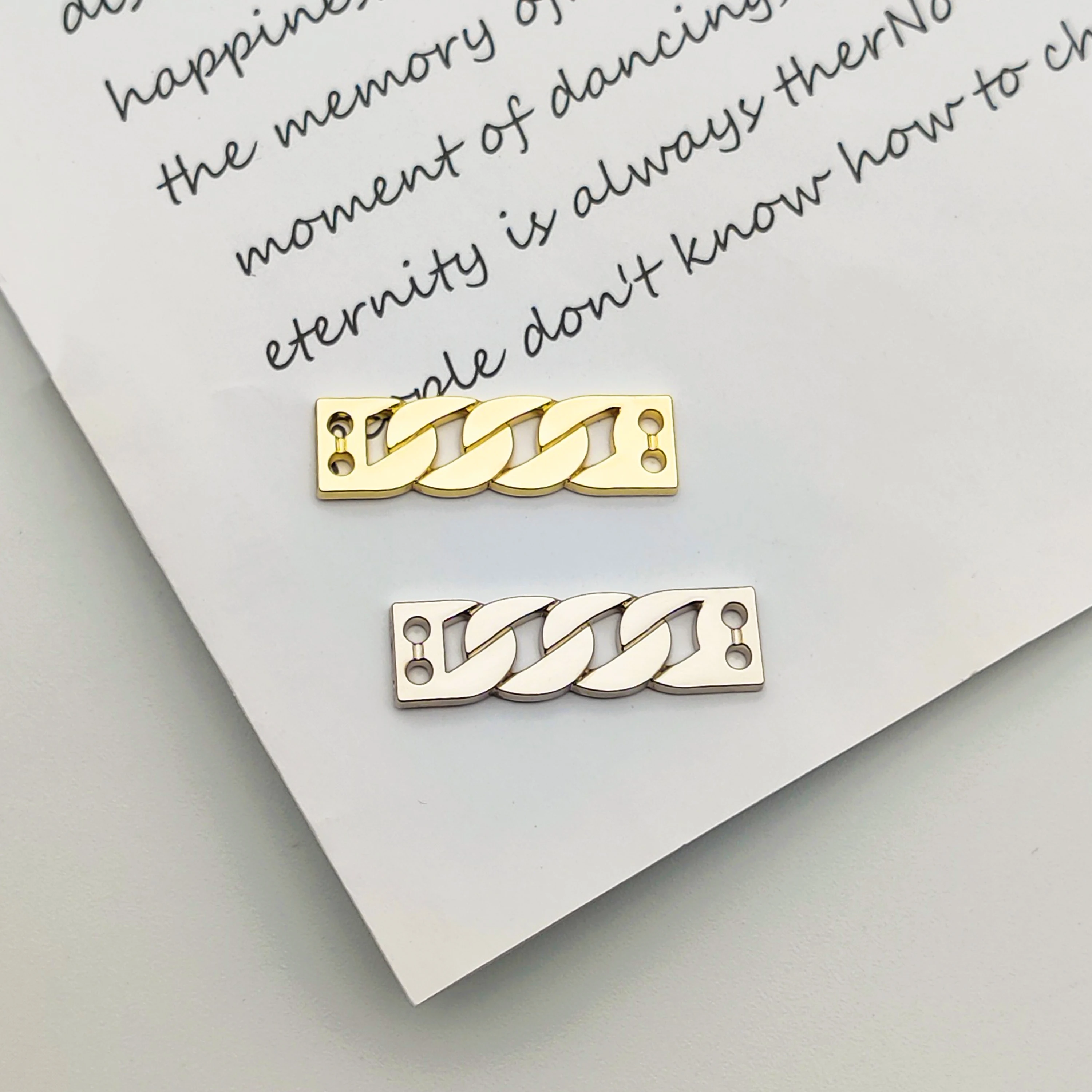 

Factory wholesale Zinc Alloy Sewing Label Chain Metal label Tags For Swimwear