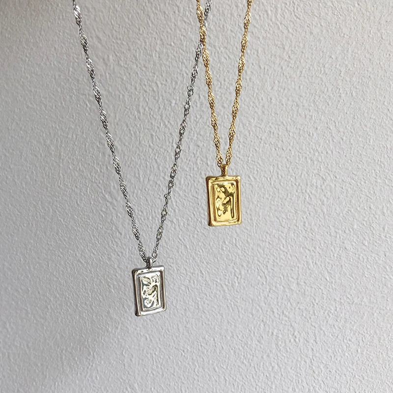 

Minimal 316L stainless steel gold plated rectangle pendent necklace for girls