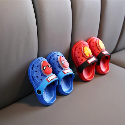 

Spider man new light hole shoes children's soft bottom antiskid beach sandals snow and ice Princess slippers PVC slippers, As picture