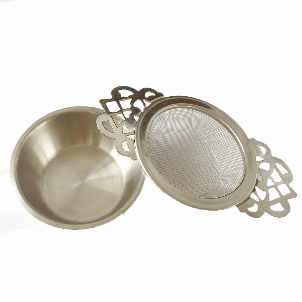 

Double handle strainer with cup holder 304 metal tea leak strainer, Stainless steel color