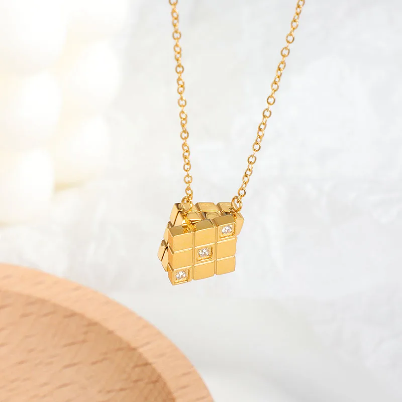 

2022 New Trendy Rubik's Cube Square Stainless Steel 18k Gold Color Tarnish Free Waterproof Moissanite Diamond pendant Necklace