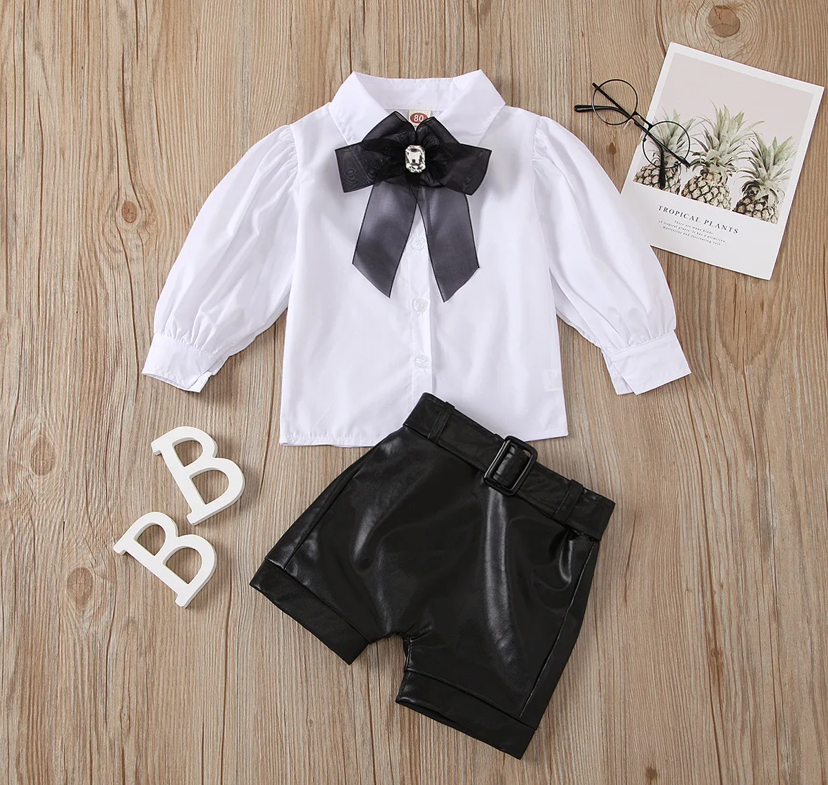 

1-5Y fashion Baby Girls Clothes Set Bubble Long Sleeve Button Collar White Shirt + PU Leather Shorts Girls 2pcs casual Clothes, As image shown