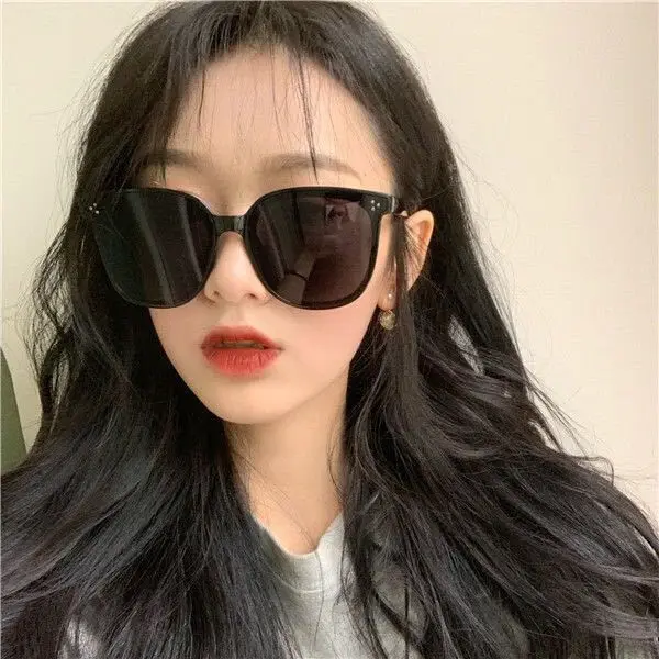 

Fashion Korean framed female sunglasses Celebrity men sunglass Eye-protecting large framed women sunglasses