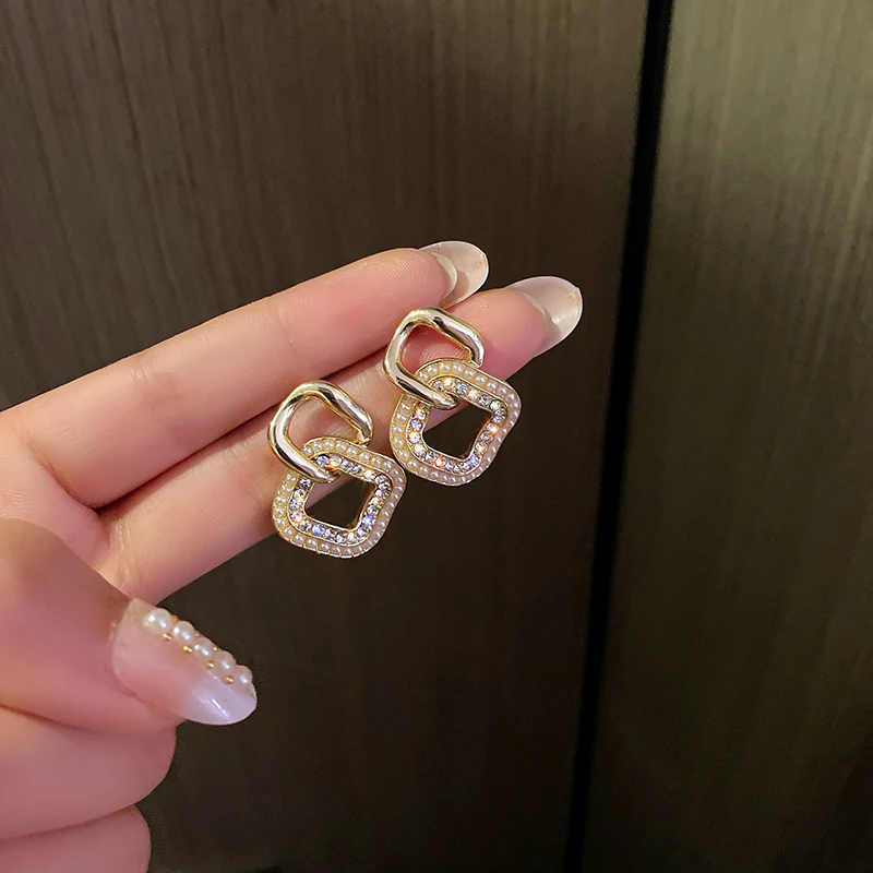 

trendy fashion crystal square pearl earrings women